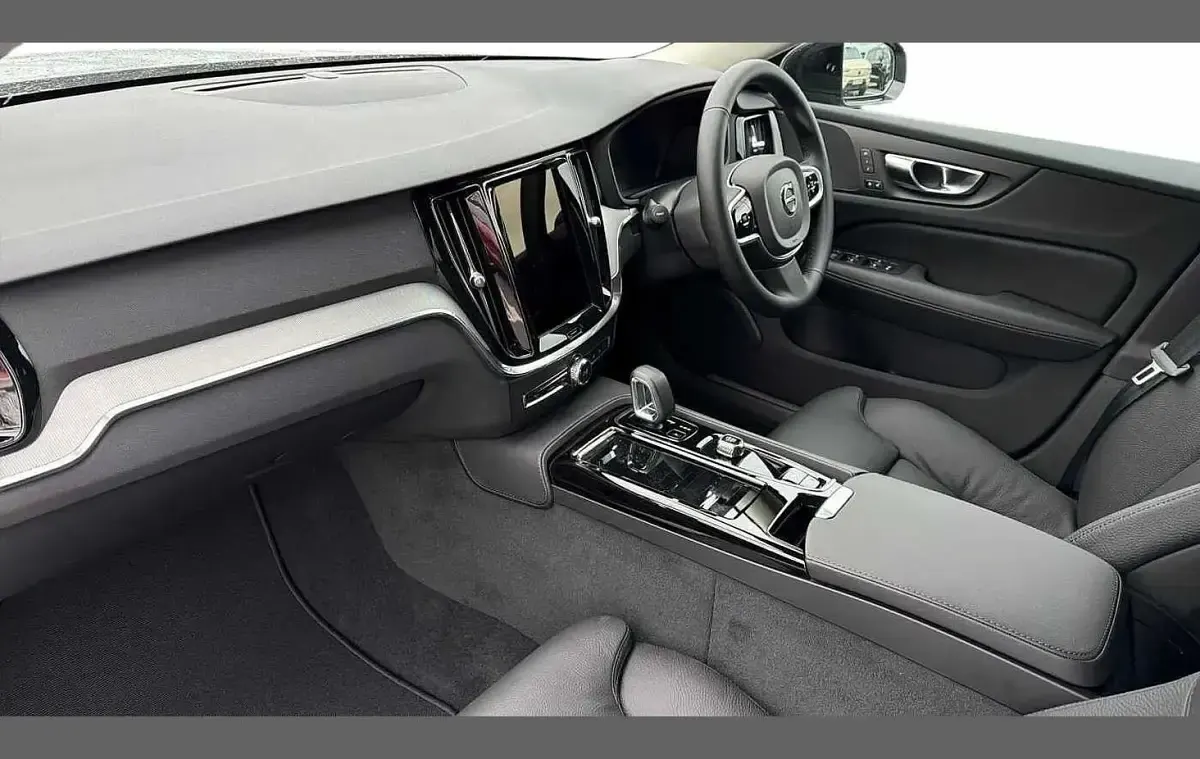 Used Volvo V60 Plus 344 HP (253 kW) 2026 Grey Estate