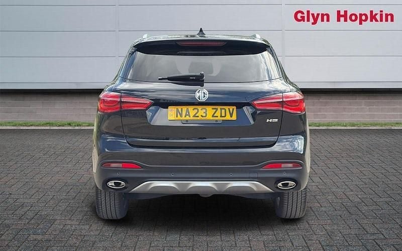 Begagnad MG HS Exclusive 162 HK (119 kW) 2023 Svart SUV