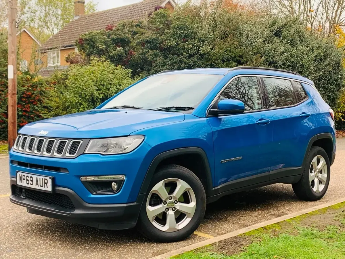 Usado Jeep Compass Longitude 140 HP (102 kW) 2019 Azul SUV