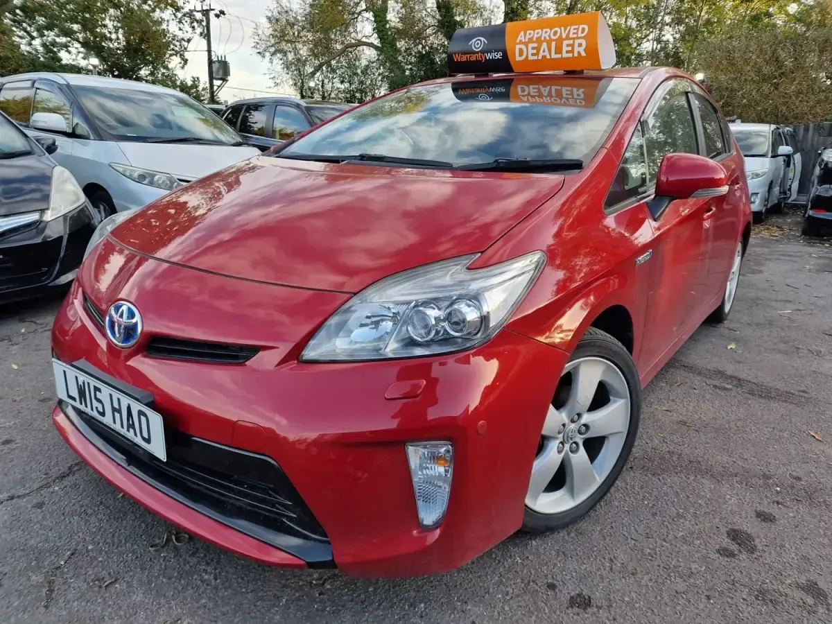 Usado Toyota Prius 2015 Vermelho Citadino