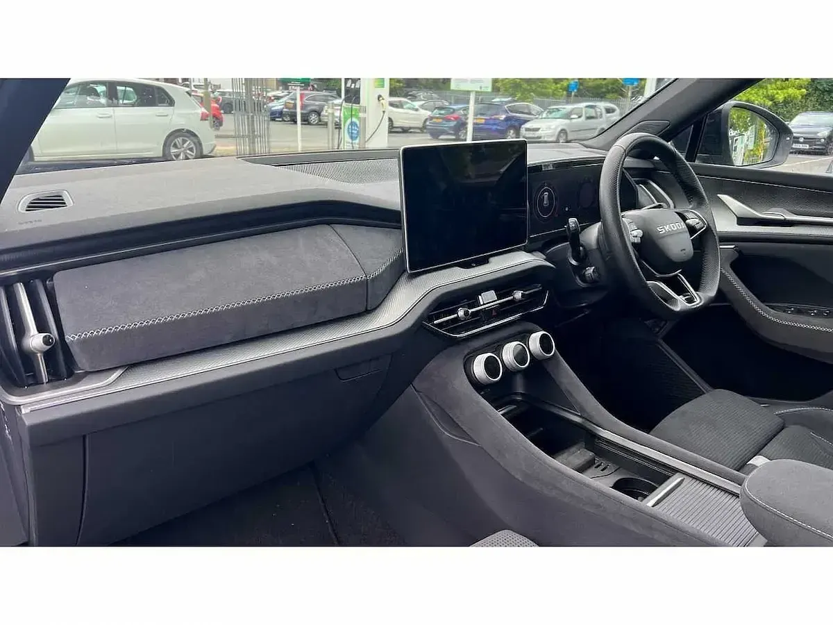 Used Skoda Kodiaq SportLine 150 HP (110 kW) 2025 Grey SUV