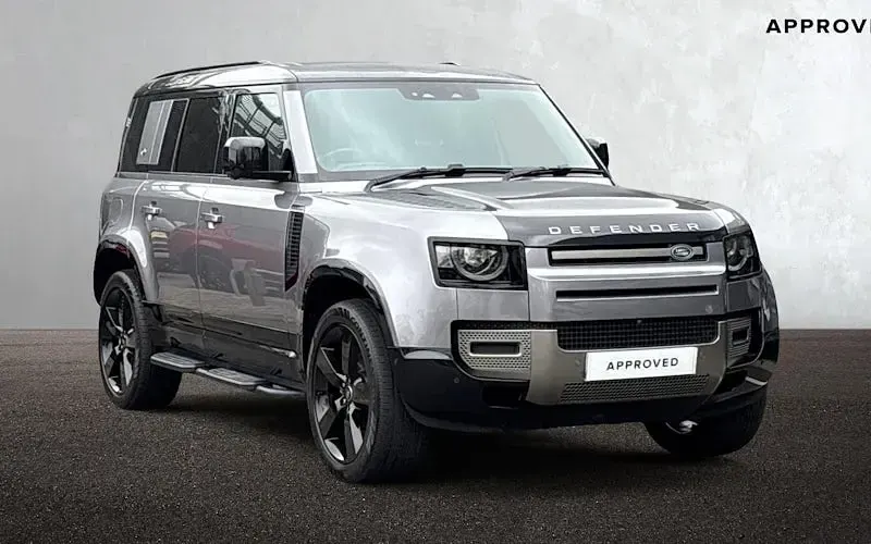 Used Land Rover Defender SE Dynamic 249 HP (183 kW) 2023 SUV
