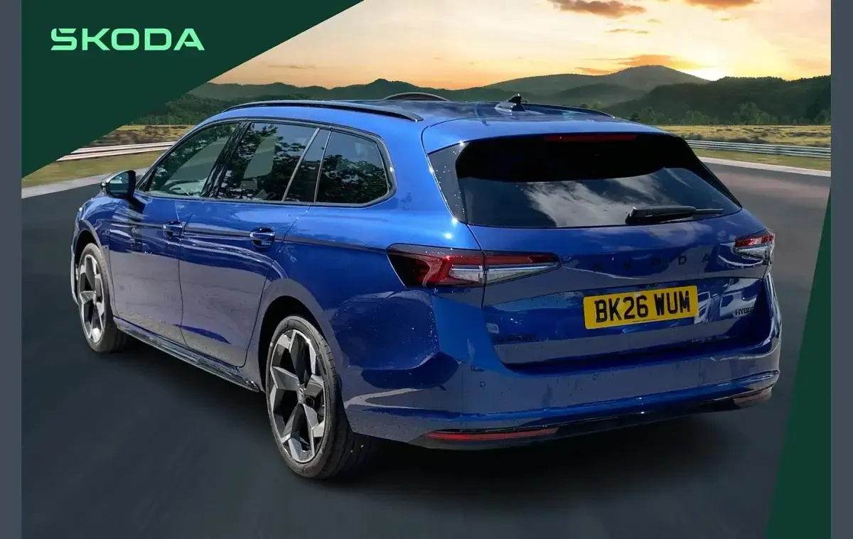 New Skoda Superb SportLine 150 HP (110 kW) 2026 Blue Estate