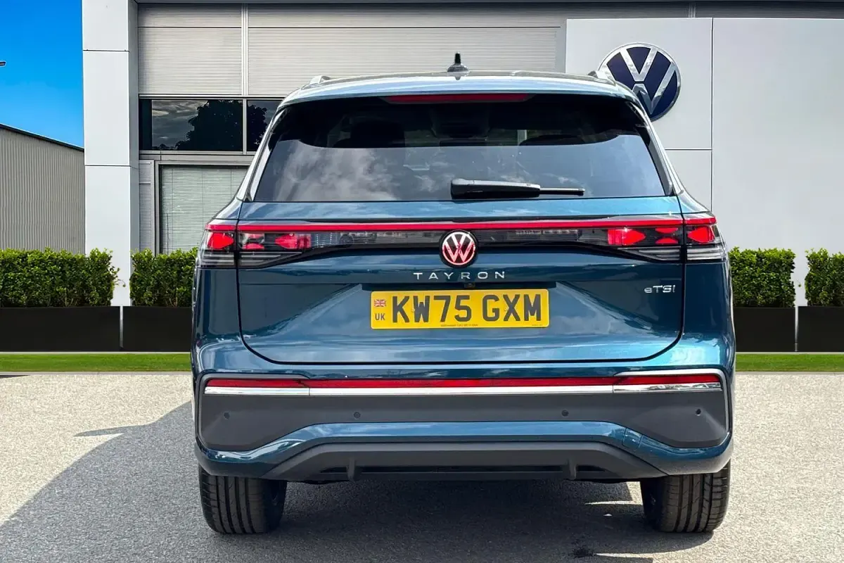 New VW Tayron Elegance 150 HP (110 kW) 2026 Blue SUV