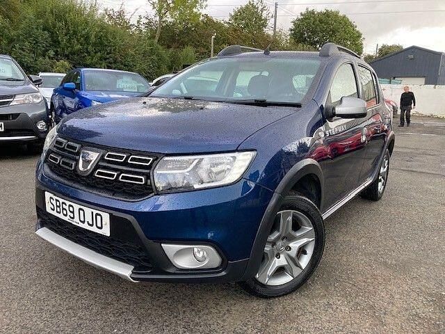 Blue Used 2019 Dacia Sandero Essentiel Hatchback | £6,475 (Fair price) - Image 1/4