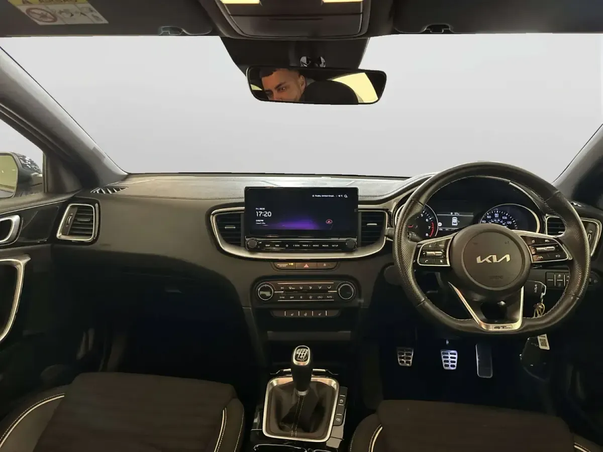 Usado Kia XCeed GT-Line 138 CV (101 kW) 2024 Azul SUV