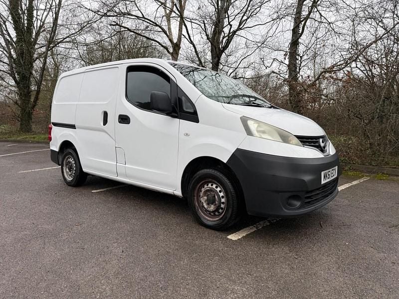 Used Nissan NV200 SE 2011 White MPV