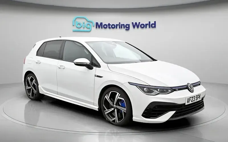 Usado VW Golf VIII R 320 CV (235 kW) 2023 Blanco Utilitario