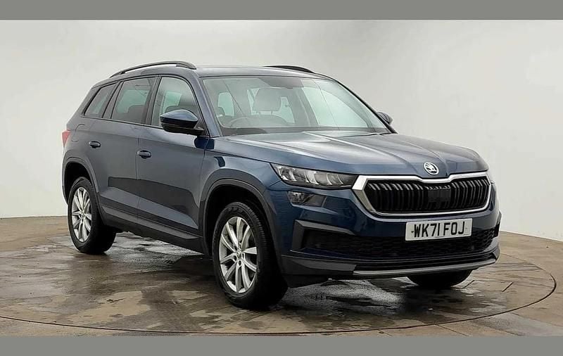 Petrol blue metallic Used 2021 Skoda Kodiaq SE SUV | £21,495 (Fair price) - Image 1/4