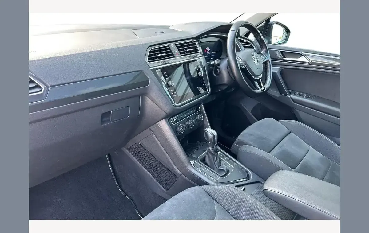 Used VW Tiguan SEL 150 HP (110 kW) 2018 Black SUV