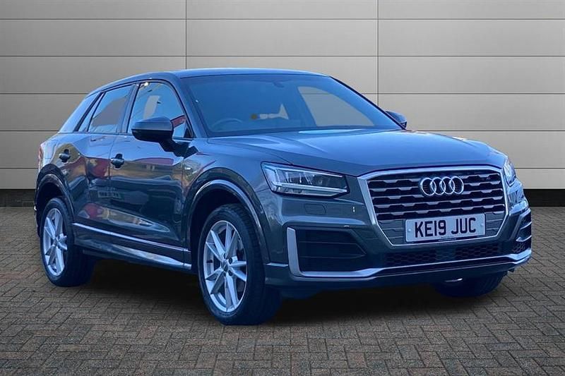 Used Audi Q2 S-Line 150 HP (110 kW) 2019 Daytona grey SUV