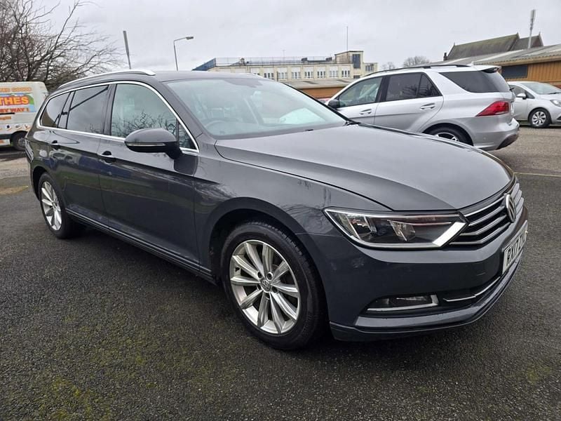 Used VW Passat Business 120 HP (88 kW) 2017 Grey Estate
