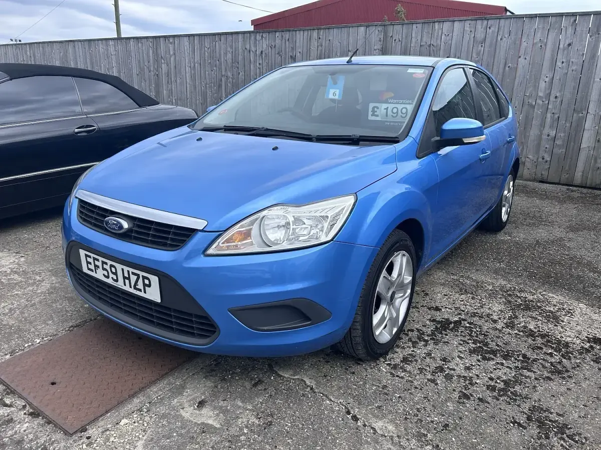 Used Ford Focus Style 125 HP (91 kW) 2010 Blue Hatchback