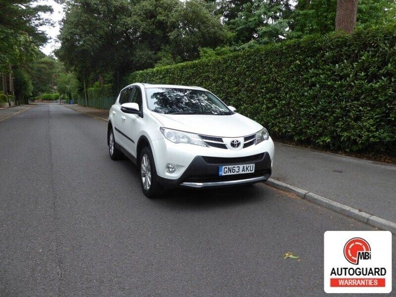 White Used 2013 Toyota RAV4 SUV | £7,250 (Fair price) - Image 1/4
