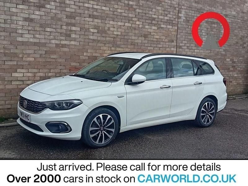 Used Fiat Tipo Lounge 120 HP (88 kW) 2019 White Estate