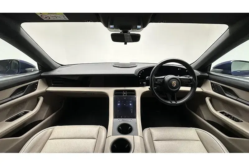 Begagnad Porsche Taycan Performance Package 350 kW (476 HK) 2023 Blå Kombi