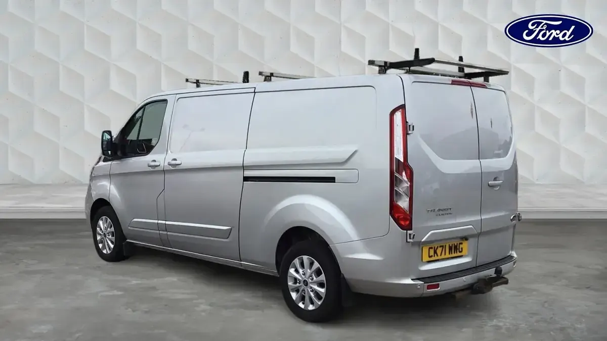 Used Ford Transit Custom Limited 130 HP (95 kW) 2021 Silver Van