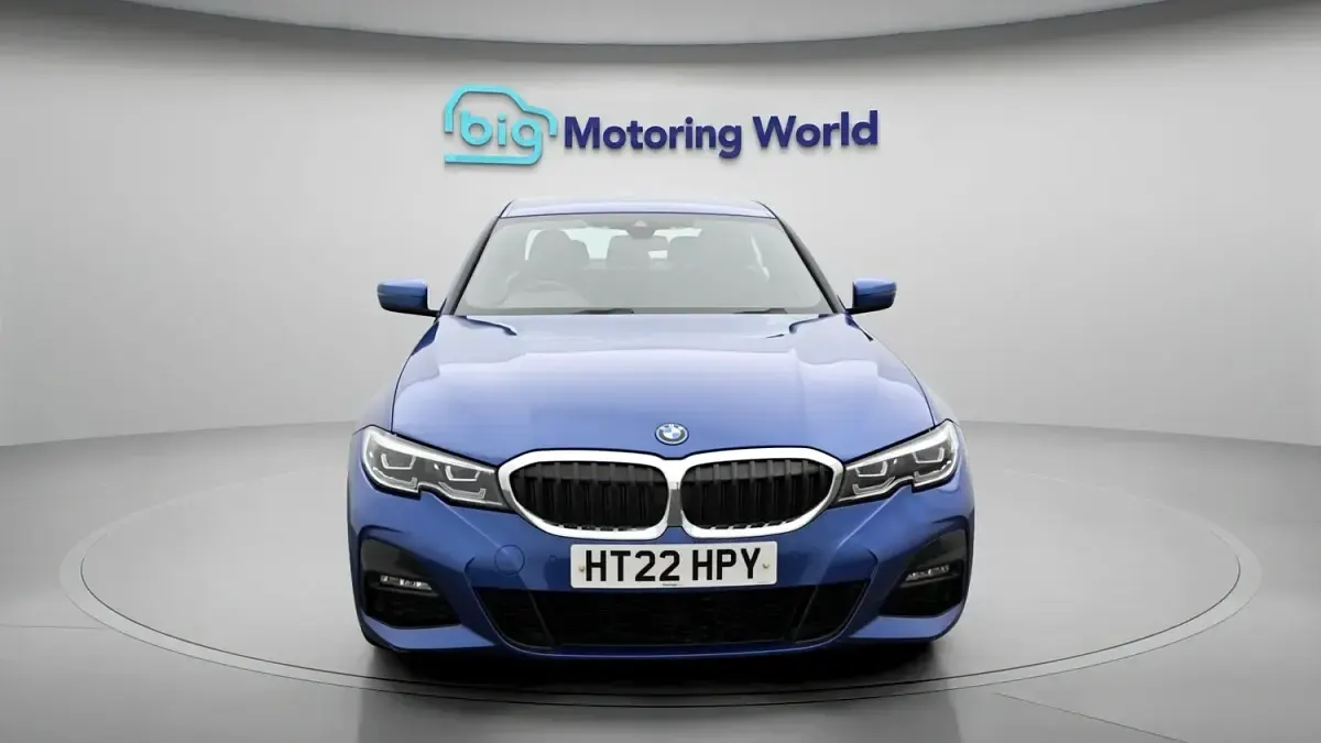Used BMW 330e M Sport 292 HP (214 kW) 2022 Blue Sedan
