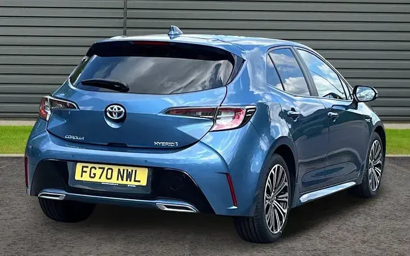 Second-hand Toyota Corolla Design 184 CP (135 kW) 2022 Hatchback