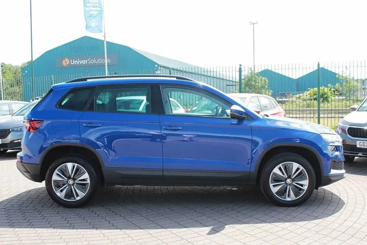 Used Skoda Karoq SE Drive 108 HP (79 kW) 2022 Energy blue SUV