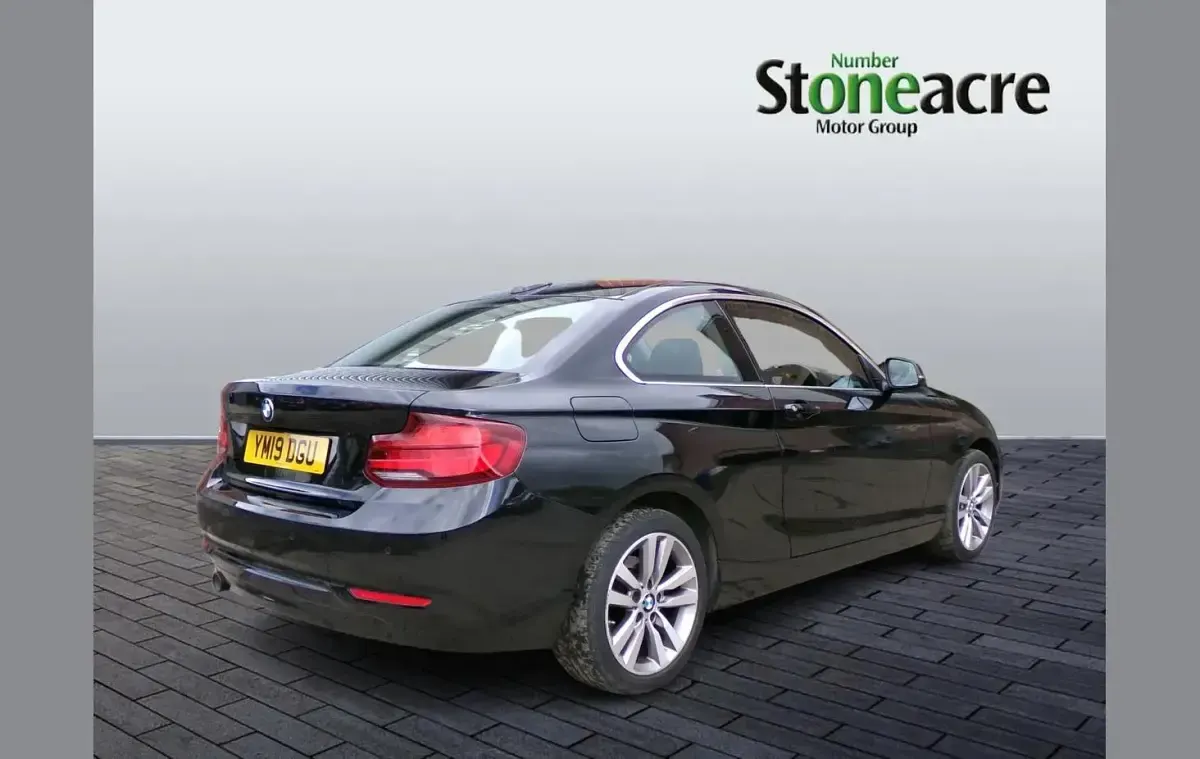 Used BMW 218 Sport Line 134 HP (98 kW) 2019 Black Coupe