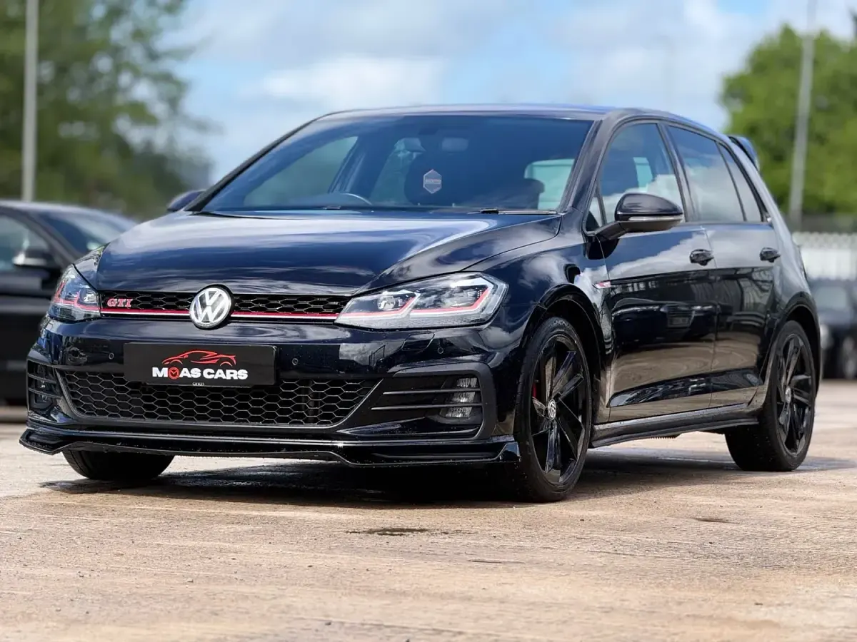 Usado VW Golf VII GTI 245 HP (180 kW) 2019 Preto Citadino