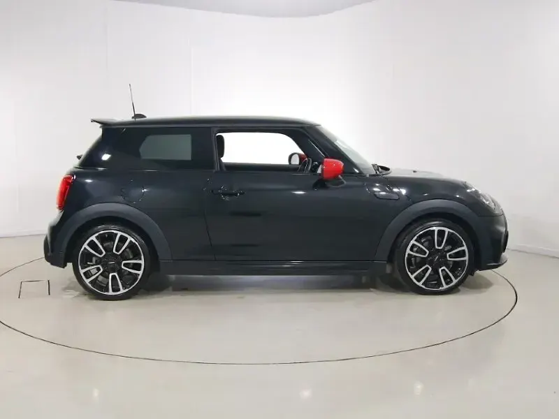 Used Mini Cooper Hatch 134 HP (98 kW) 2023 Black Hatchback
