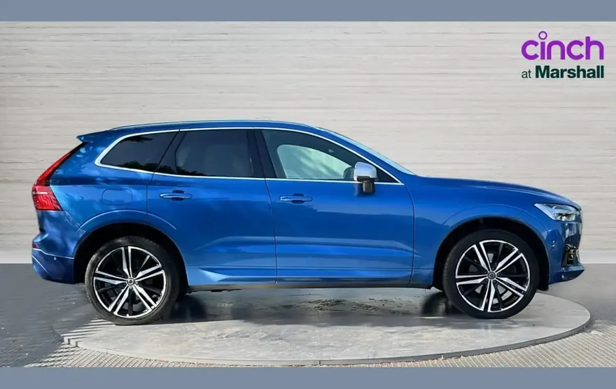 Used Volvo XC60 R-Design Pro 190 HP (139 kW) 2018 Premium metallic  bursting blue SUV