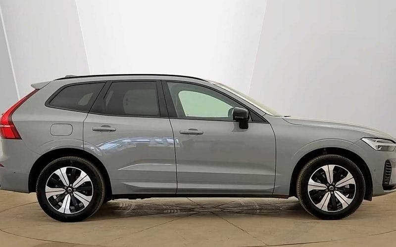 Used Volvo XC60 Plus 349 HP (256 kW) 2023 SUV