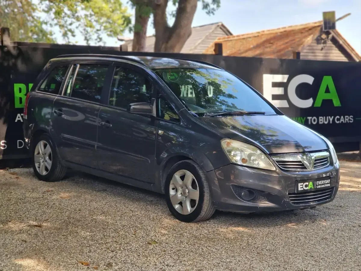 Used Vauxhall Zafira 115 HP (84 kW) 2009 Grey MPV