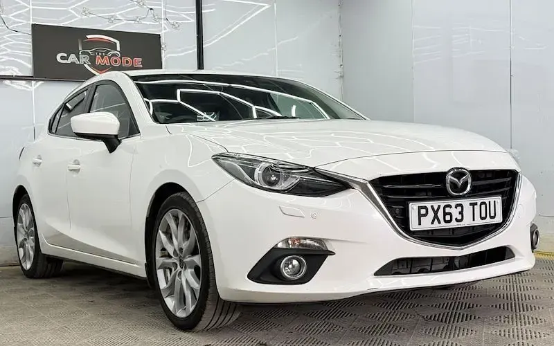 Used Mazda 3 Inclusive 120 HP (88 kW) 2016 Hatchback