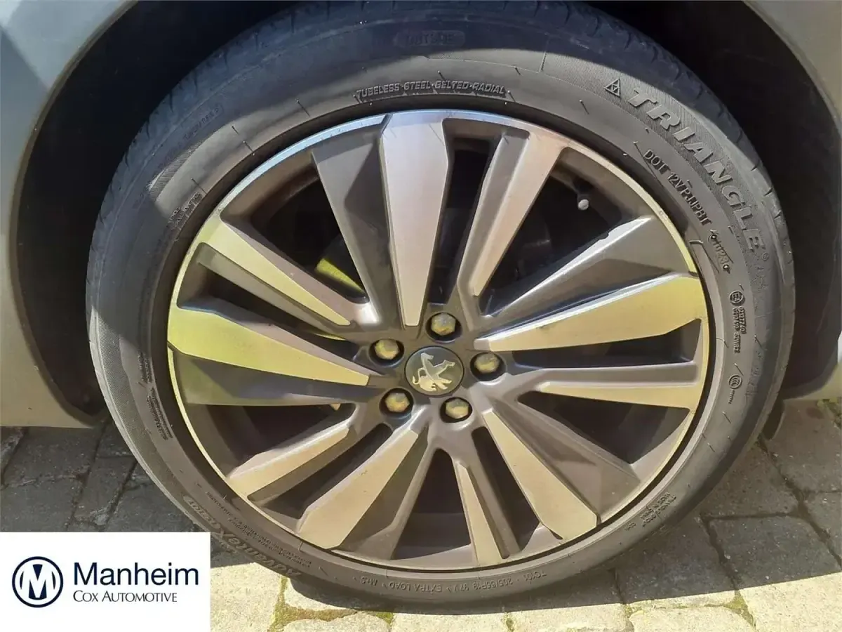 Used Peugeot 3008 Premium 180 HP (132 kW) 2019 Black SUV