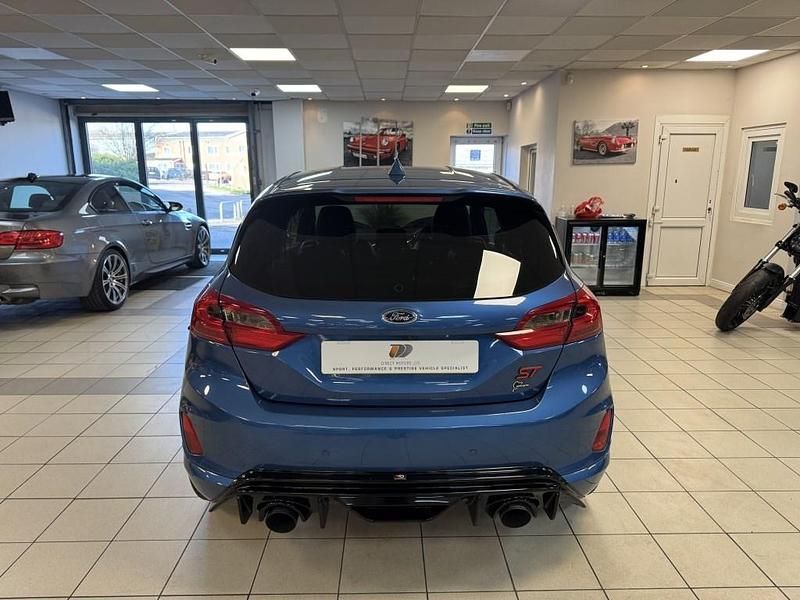 Used Ford Fiesta ST 200 HP (147 kW) 2018 Blue Hatchback