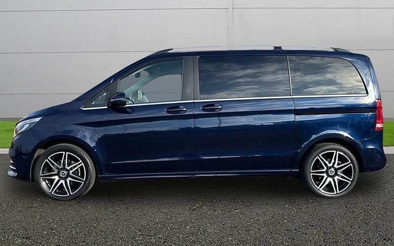 Used Mercedes V250 AMG line 190 HP (139 kW) 2018 Blue MPV