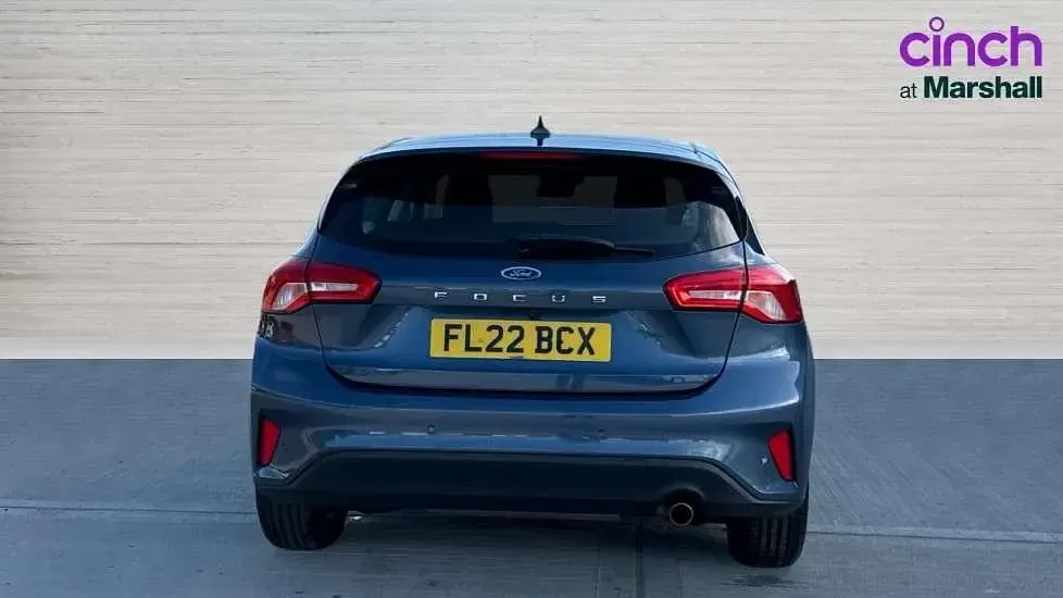 Used Ford Focus Titanium 125 HP (91 kW) 2022 Blue Hatchback