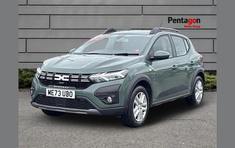 Used Dacia Sandero Expression 90 HP (66 kW) 2024 Green SUV