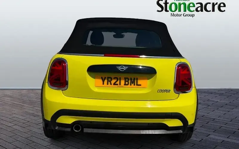Used Mini Cooper Cabriolet Classic 136 HP (100 kW) 2020 Yellow Cabriolet