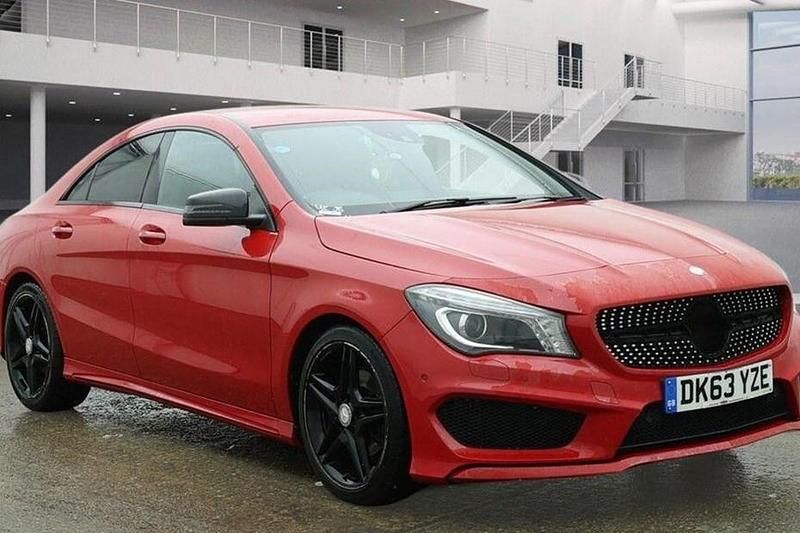 Used Mercedes CLA180 AMG 122 HP (89 kW) 2013 Red Sedan