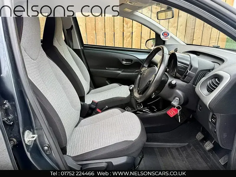 Used Citroën C1 Flair 82 HP (60 kW) 2017 Grey Hatchback