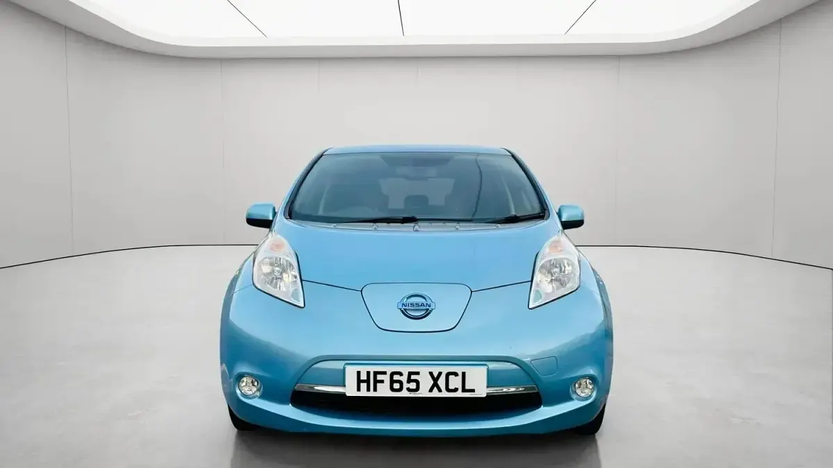 Used Nissan Leaf Acenta 80 kW (109 HP) 2015 Blue Hatchback