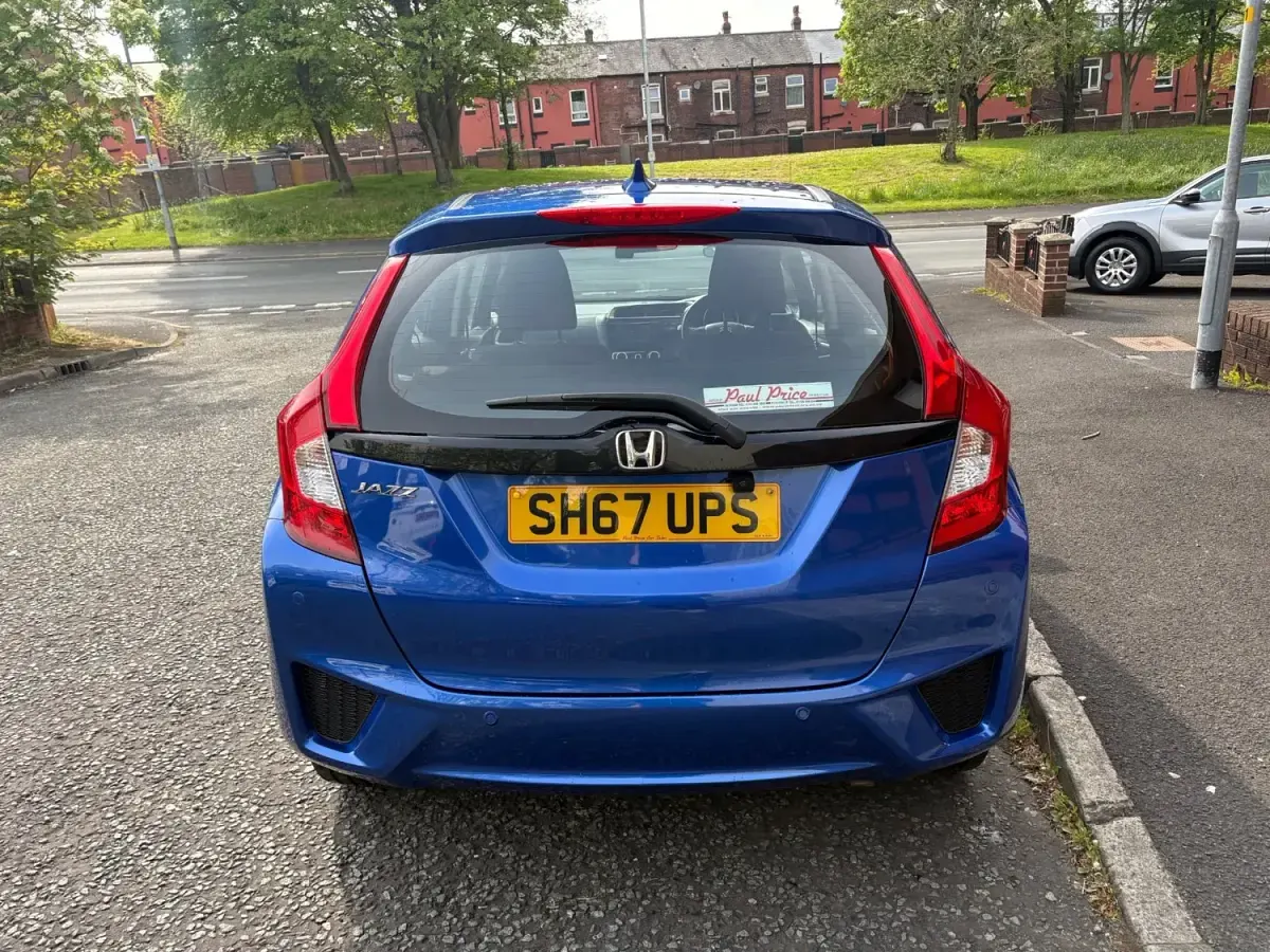 Second-hand Honda Jazz SE 102 CP (75 kW) 2017 Albastru Hatchback