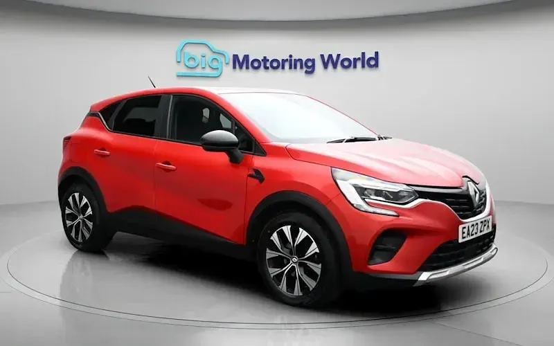 Używany Renault Captur Evolution 143 KM (105 kW) 2024 SUV