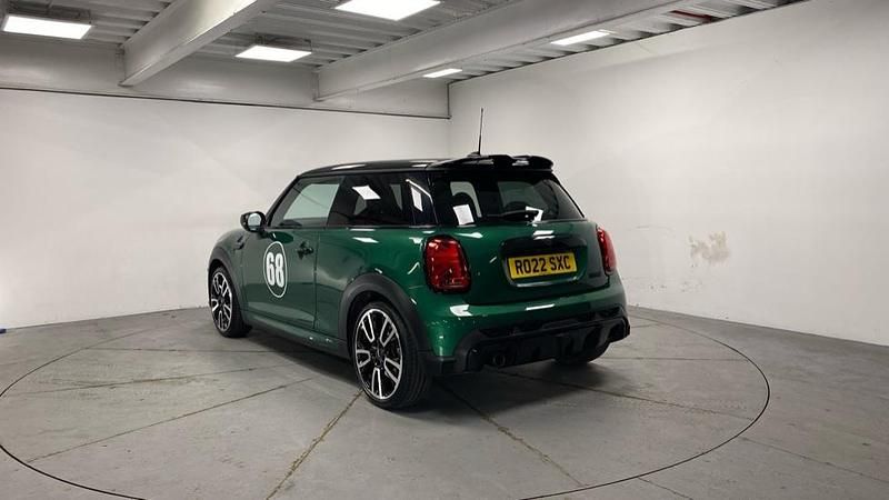 Used Mini Cooper Hatch 134 HP (98 kW) 2022 Green Hatchback