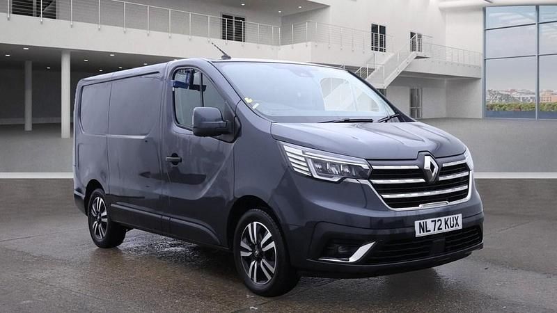 Used Renault Trafic 2022 Grey MPV