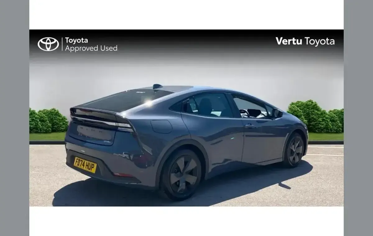 Used Toyota Prius Design 220 HP (161 kW) 2024 Grey Hatchback