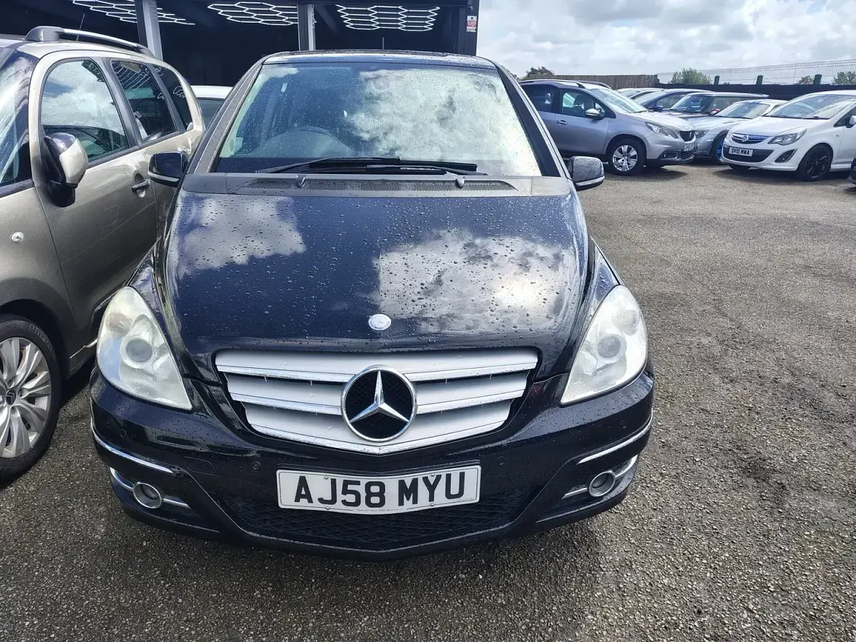 Used Mercedes B150 2008 Black MPV
