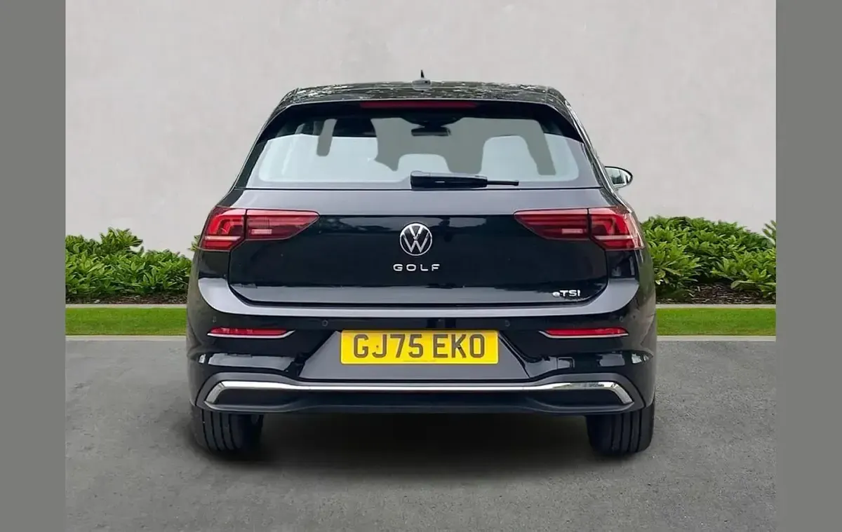 Used VW Golf VIII Style 150 HP (110 kW) 2025 Black Hatchback