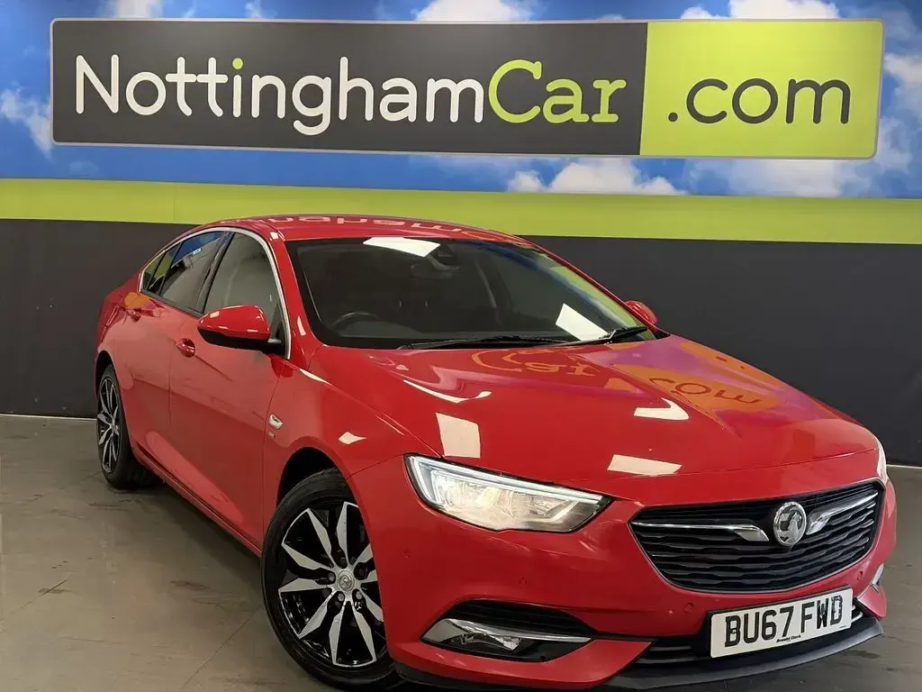 Used Vauxhall Insignia SRi 2017 Red Hatchback