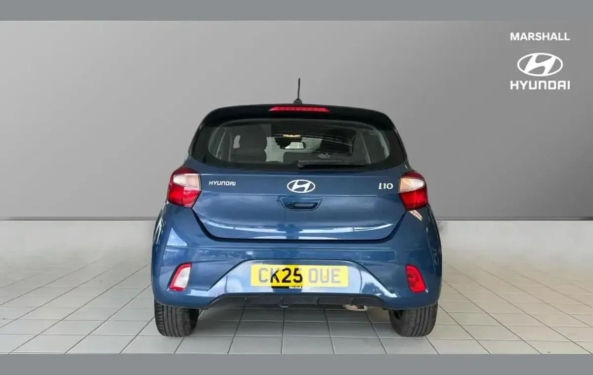 Used Hyundai i10 Advanced 63 HP (46 kW) 2025 Blue Hatchback