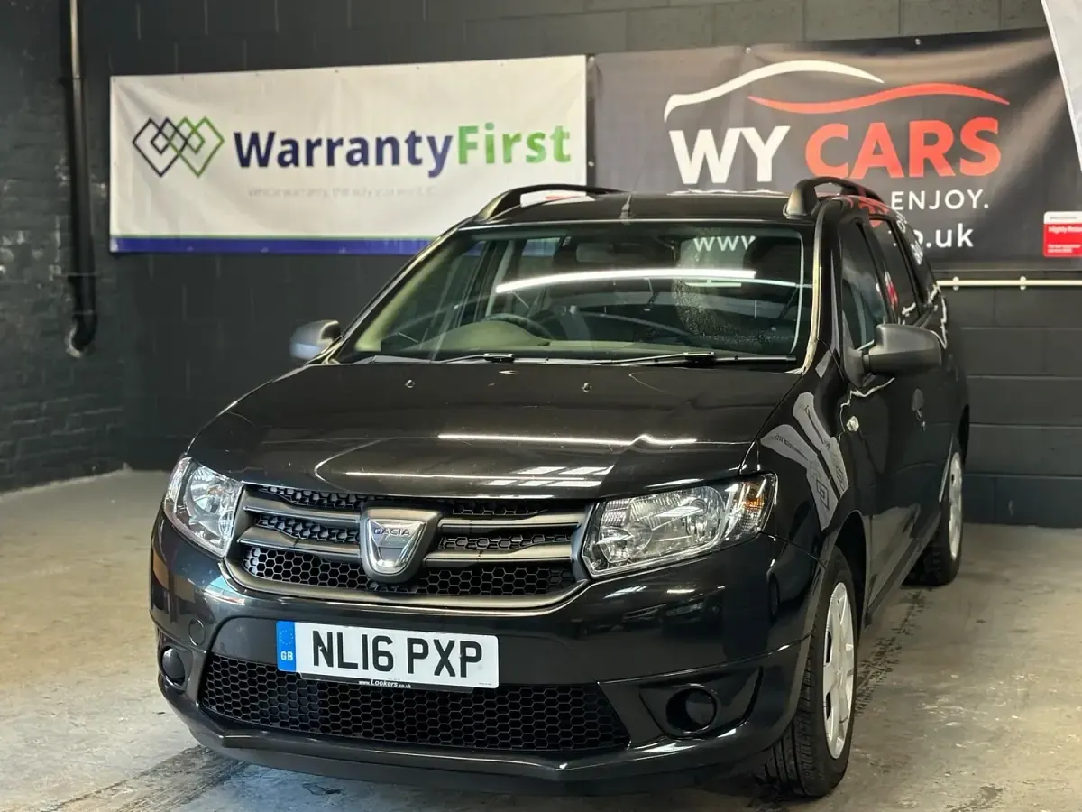 Used Dacia Logan MCV Ambiance 90 HP (66 kW) 2016 Black Estate